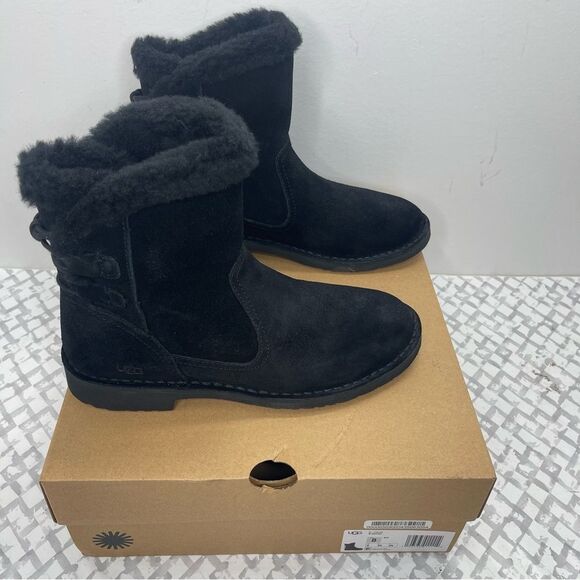 UGG Naiyah Size 8 Black Suede Leather Water repelling Short Winter Boots - Picture 2 of 7